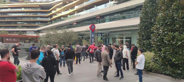 <p>Apple, Türkiye’de her yıl 3 milyondan fazla cihaz satmasına rağmen, her yeni çıkan ürünü büyük bir ilgiyle karşılıyor.</p>
