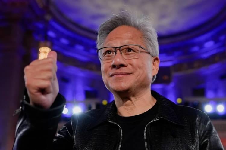 <p>7- Jensen Huang</p>

<p>Net varlığı: 162,6 milyar dolar</p>
