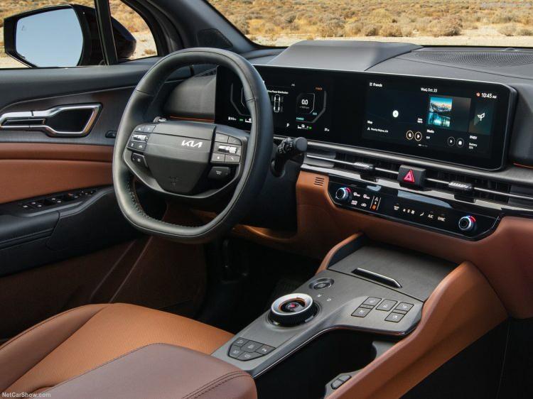 <p>Yeni Kia Sportag Elegance, Prestige ve GT-Line olmak üzere üç farklı donanım seviyesine sahip.</p>

