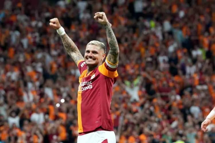 <p>* Icardi.</p>
