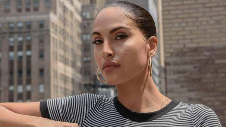 <p><strong><span style="color:#B22222">SNOH AALEGRA</span>  |  FİLİSTİN</strong></p>

<p> </p>

<p><strong>Şarkıcı</strong></p>

<p> </p>

<p>İnsan hakları ve Filistin’deki sivillere yönelik duyarlılığı nedeniyle Filistin’i destekliyor.</p>
