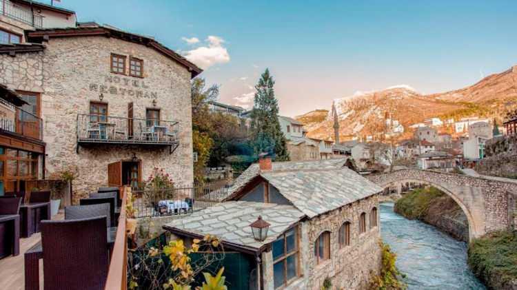 <p><strong>BOSNA HERSEK: </strong></p>

<ul>
</ul>
