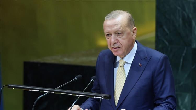 <p><span style="color:#B22222"><strong>Cumhurbaşkanı Recep Tayyip Erdoğan: </strong></span>%62 </p>
