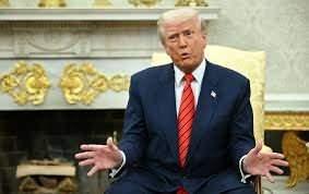 <p><span style="color:#B22222"><strong>Trump: </strong></span>%74</p>
