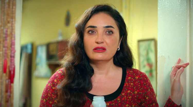 <p><span style="color:#800080"><strong><em>Ünlü oyuncu Fadik Sevin Atasoy'a 2024 yılında meme kanseri teşhisi kondu. Dizinin finaliyle başlayan tedavi sürecinde yaşadıklarını ve sağlığına kavuşma yolundaki önemli detayları ilk kez anlattı.</em></strong></span></p>
