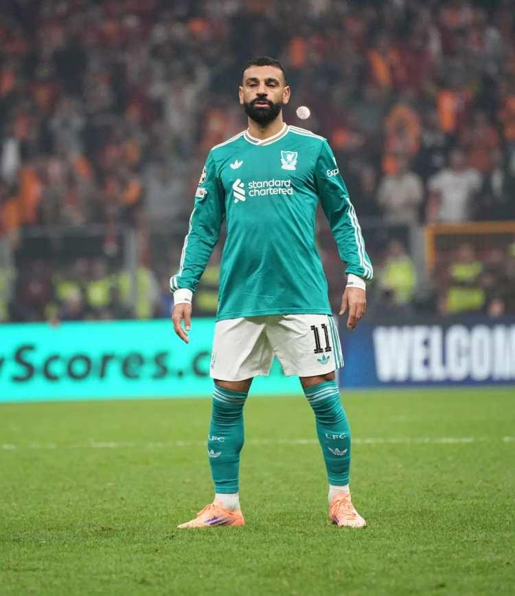 <p><strong>Daily Telegraph:</strong> Slot'un Salah'ı 60 dakika kulübede tutma tercihi geri tepti.</p>
