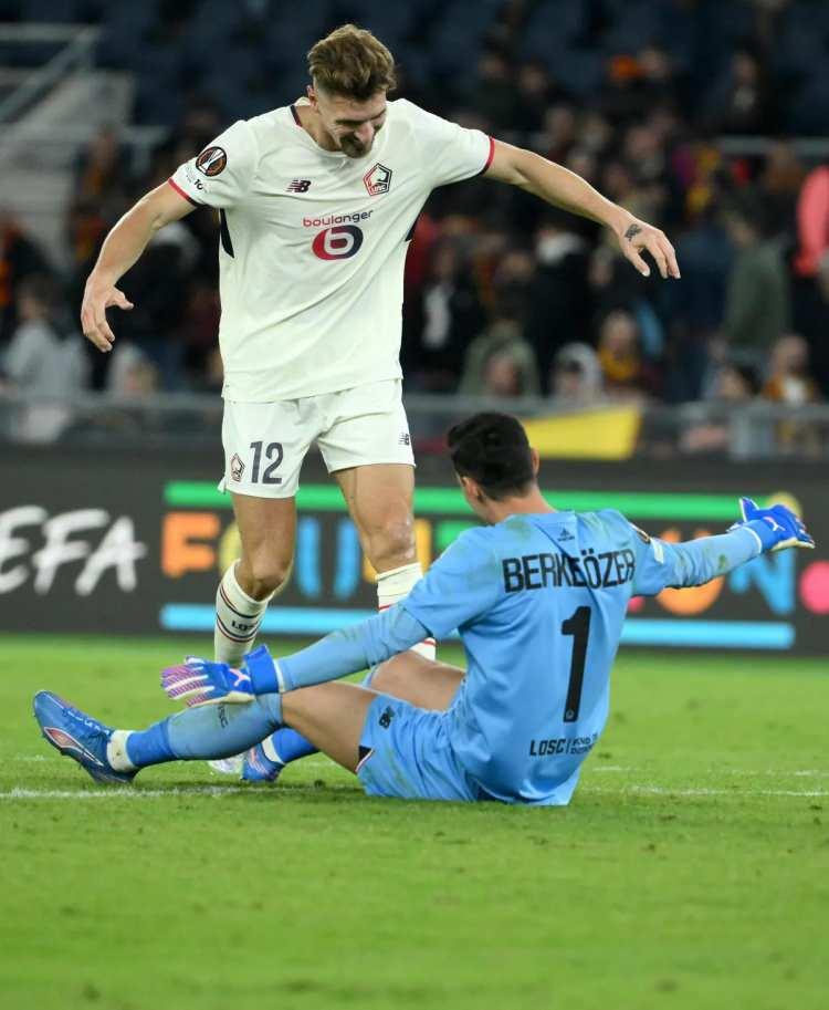 <p>Foot Mercato: Lille kendi sahasında AS Roma'yı yenerek Avrupa arenasında bir başarıya daha imza attı.</p>
