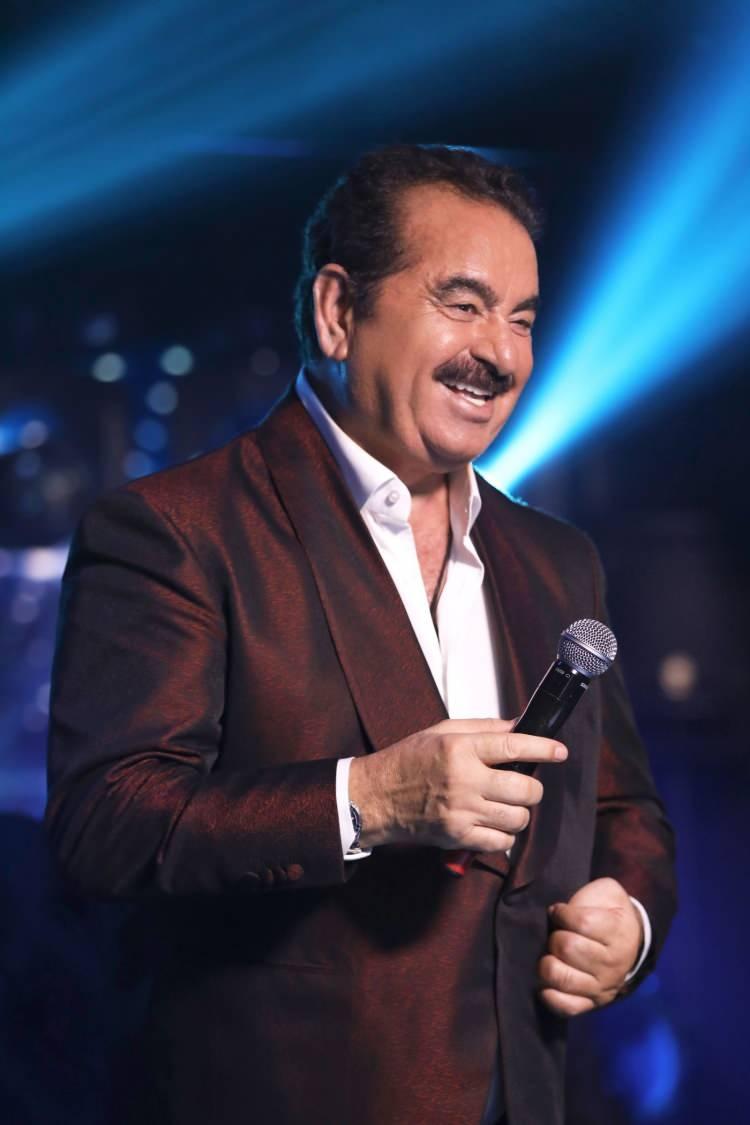 <p><span style="color:#FF0000"><strong>"MAĞARADAN GELEN BÖYLE OLUR"</strong></span></p>

<p><strong>Giyim tarzı ve marka tercihlerine dair yöneltilen soruları yanıtsız bırakmayan Tatlıses, "Mağaradan gelen böyle olur, marka düşkünü olur." sözleriyle kıyafetlerinin ve takılarının markalı olduğunu belirtti.</strong></p>

