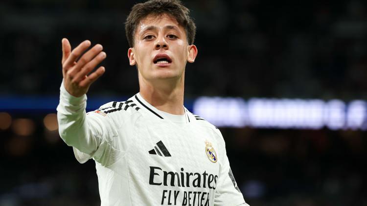 <p><strong><span style="color:#B22222">ARDA GÜLER </span> |  2043</strong></p>
