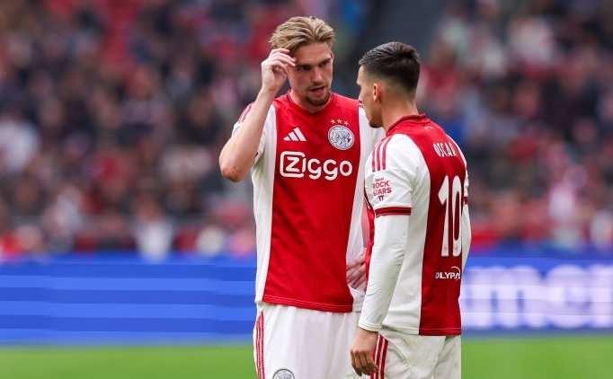 <p><strong><span style="color:#B22222">AJAX</span>  |  2046</strong></p>
