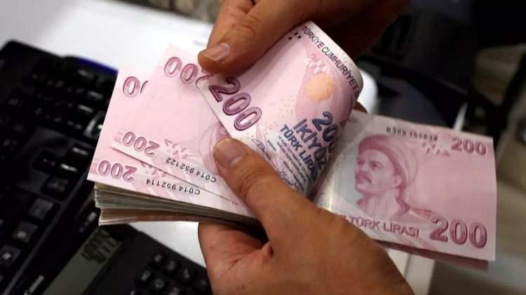 <p>Türkiye İstatistik Kurumu (TÜİK) verilerine göre, eylülde TÜFE yüzde 3,23, artarken, yıllık enflasyon yüzde 33,29 oldu.</p>

<p> </p>
