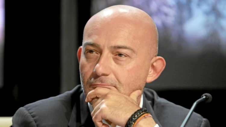 <p><strong>7. Ferit Faik ŞAHENK -</strong></p>

<p> </p>

<p><strong>2,6 milyar dolar</strong></p>
