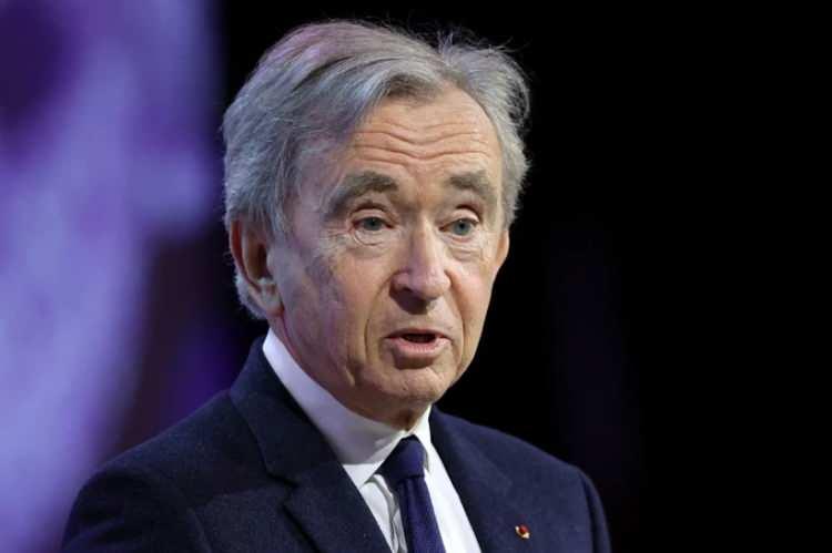 <p>8- Berbard Arnault ve Ailesi</p>

<p>Net varlığı: 160,6 milyar dolar</p>
