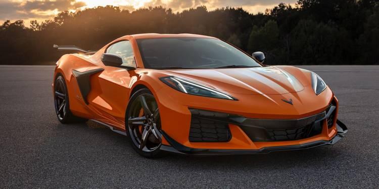 <p>Chevrolet Corvette<br />
<br />
Üretim yeri: ABD</p>

<p>Azalış (%30 %35)</p>
