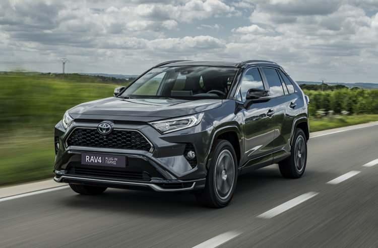 <p>Toyota RAV4</p>

<p>Üretim yeri: Japonya</p>

<p>Artış (%25-%30)</p>
