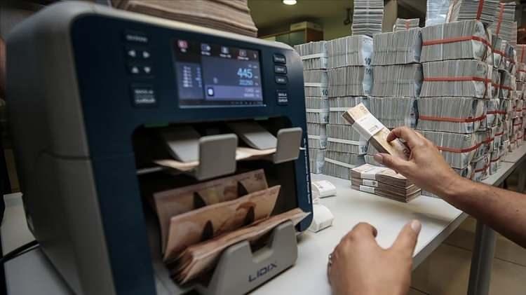 <p>2015 yılında 2,2 milyar lira olan toplam mevduat, 2025’in ilk yarısında 75,8 milyar liraya ulaştı.</p>

<p> </p>
