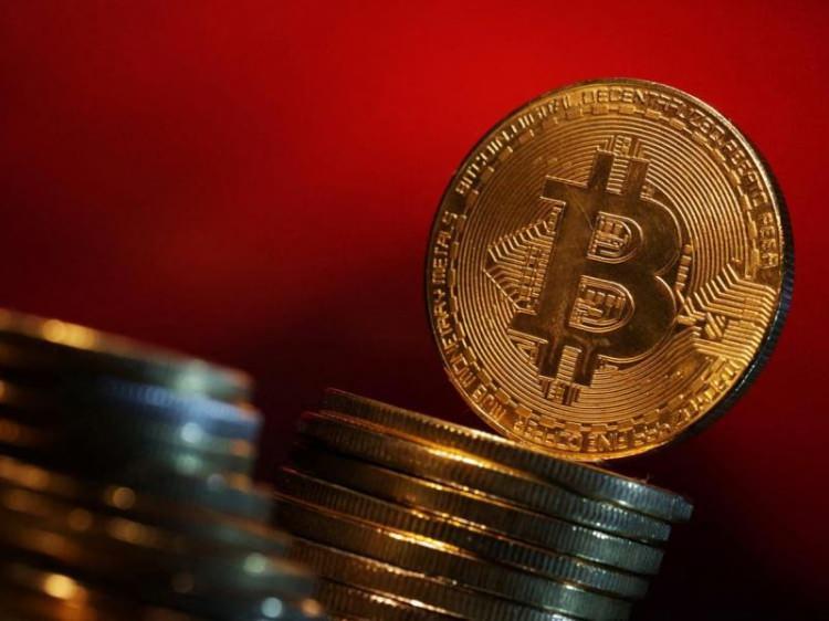 <p><span style="color:#B22222"><strong>BITCOIN</strong></span></p>
