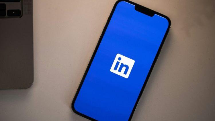 <p><span style="color:#B22222"><strong>LINKEDIN </strong></span><strong> (Sosyal iş ağı)</strong></p>
