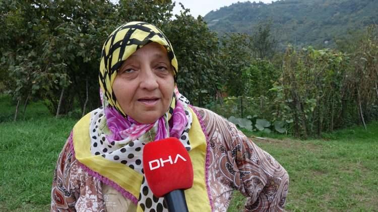 <p><strong>'KITLIĞA AZ KALDI' </strong></p>
<p> </p>
<p> </p>
<p>Mukaddes Şimşek, eliyle kokarca ezmesinin ardından rahatsızlandığını belirterek,</p>