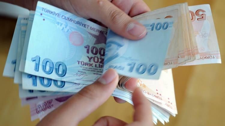 <p><strong>MESLEKLERE GÖRE MEMUR MAAŞLARI</strong></p>

<p> </p>

<p><strong>Şube Müdürü (Üniv. Mez.) 1/4</strong></p>

<p><strong>Mevcut: 76.659</strong></p>

<p>%16.44 Zamlı: 90.262</p>

<p>%16.88 Zamlı: 90.599</p>

<p>%17.86 Zamlı: 91.197</p>

<p>%19.54 Zamlı: 92.638</p>
