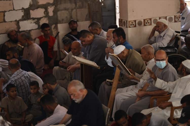 <p>SABAH SAATLERİNDE GAZZE'DEN KISMİ ÇEKİLME BAŞLAMIŞTI</p>

<p> </p>

<p>İsrail hükümeti, Hamas ile üzerinde mutabakata varılan ve Gazze Şeridi'nde kalıcı barış sağlanmasını öngören Gazze Planı'nın ilk aşamasını onayladığını duyurmasının ardından Gazze’de ateşkes yürürlüğe girdi.</p>
