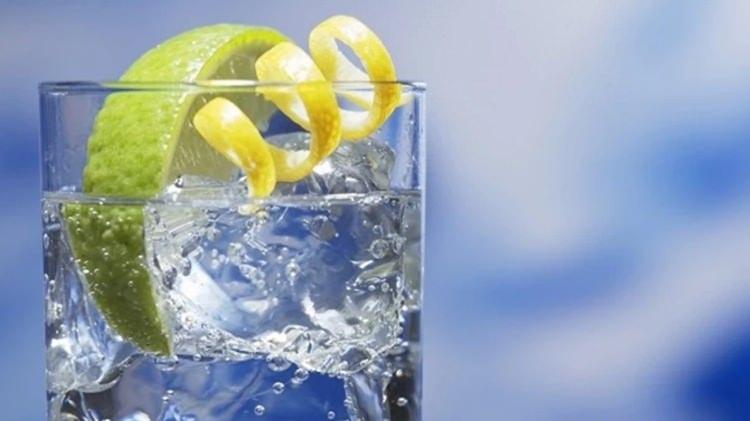 <p>Ancak bu tür tariflerde, özellikle <strong>yüksek tansiyon ve kalp rahatsızlığı olan kişilerde</strong> ciddi risk oluşturabiliyor.</p>
