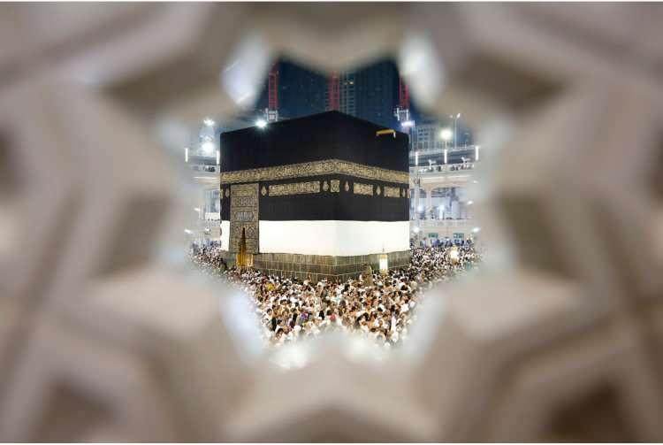 <p><span style="color:rgb(178, 34, 34)"><strong>Saff Suresi 8. Ayet</strong></span></p>

<p> </p>

<p>Onlar, Allah’ın nûrunu ağızlarıyla söndürmek istiyorlar. <strong>Fakat Allah nûrunu mutlaka tamamlayacaktır; kâfirler hoşlanmasa da!</strong></p>

<p> </p>

<p> </p>

<p><span style="color:inherit"><strong>KAYNAK: STATİSTA</strong></span></p>

<p> </p>
