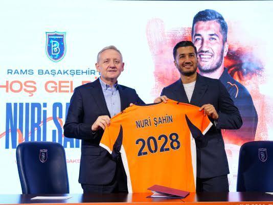 <p>Atan'ın yerine son olarak Almanya'nın Borussia Dortmund takımını çalıştıran eski milli futbolcu Nuri Şahin getirildi.</p>
