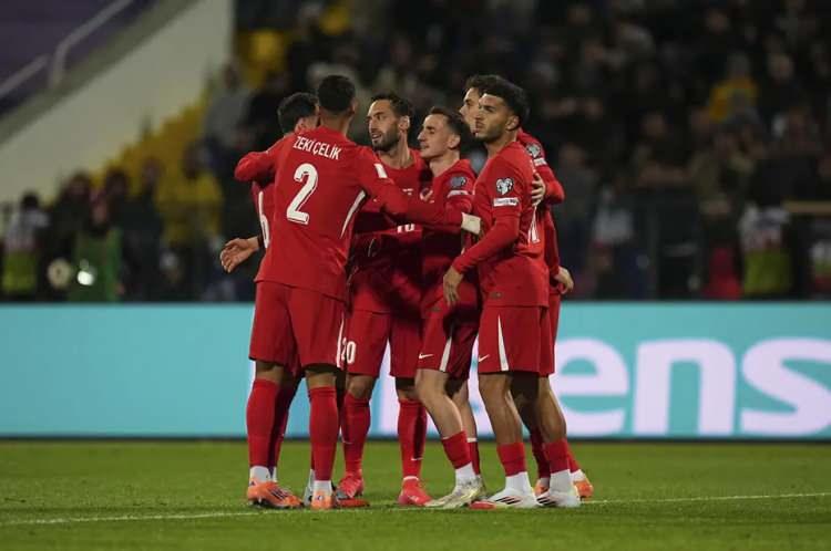 <p>DNES: "Türkiye bizi Sofya'da 6-1 yendi"</p>

