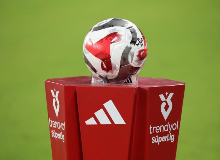 <p>Dört büyüklerin Euro bazında güncel borçları ise şu şekilde: </p>
