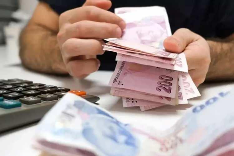 <p><strong>Öğretmen (1/4)</strong></p>
<p><strong>Mevcut: 33.995,55</strong></p>
<p>%16.44 Zamlı: 40.584</p>
<p>%16.88 Zamlı: 40.734</p>
<p>%17.86 Zamlı: 40.999</p>
<p>%19.54 Zamlı: 41.638</p>
<p> </p>