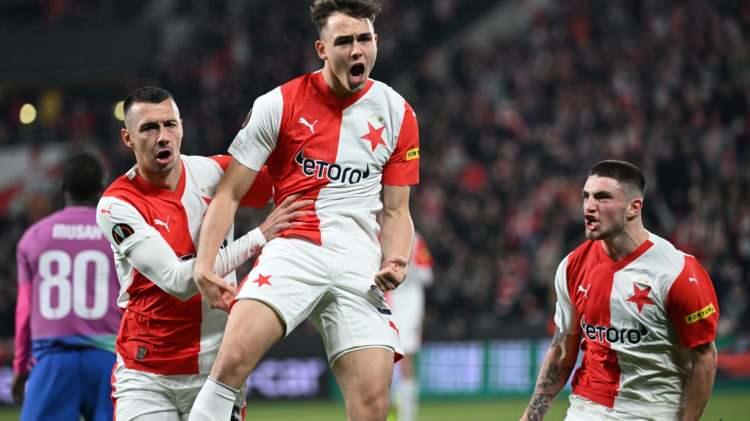 <p>49 Slavia Prag</p>

<p>&nbsp;</p>
