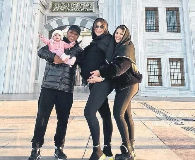 <p><strong>Ailesine ve yurt dışından gelen misafirlerine İstanbul turu yaptırmayı çok seven Rodrigues, Sultanahmet, Çamlıca ve Yeni Cami gibi sembol yapılara sıklıkla gidiyor.</strong></p>