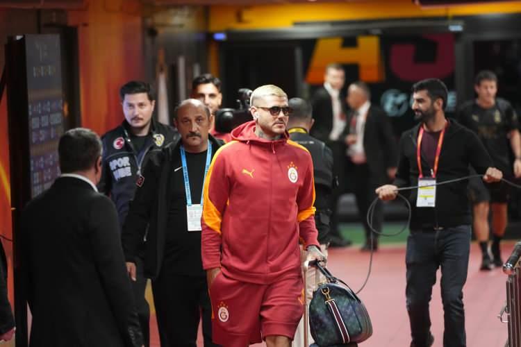 <p>Bu sürecin uzaması ve çocuklarına duyduğu özlem, Icardi'nin ruh halini olumsuz etkiliyor.</p>
