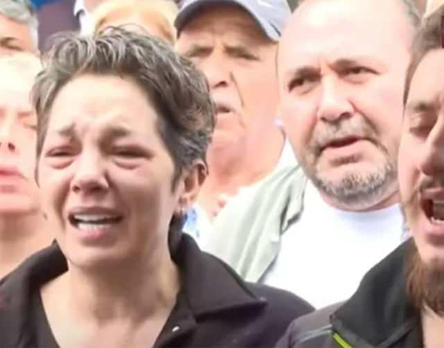 <p><span style="color:#800080"><strong><em>"Ablam neyse &Ccedil;iğdem Abla da oydu. Anneme &ccedil;ok bağlıydı, zaman zaman tartışmalar yaşanıyordu. Ticari ilişkileri bitmişti, o kadar"</em></strong></span> şeklinde konuşan G&uuml;lter, evde neden kamera olduğu sorusuna ise <span style="color:#800080"><em><strong>"Benim evimdeki kamerayı beğenmişti, ben de ona hediye ettim" </strong></em></span>cevabını verdi.</p>
