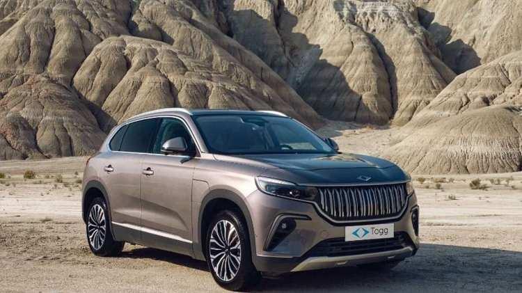 <p><span style="color:#B22222"><strong>İLK ARABAM YERLİ OTOMOBİL AİLE DESTEK PROGRAMI NEDİR?</strong></span></p>
<p> </p>
<p>Türkiye'nin yerli otomotiv sanayi altyapısını güçlendirmek ve otomobile erişimi kolaylaştırmak amacıyla 3 ve daha fazla çocuklu ailelere <strong><em>"İlk Arabam Yerli Otomobil Aile Destek Programı"</em></strong> kapsamında katkı sağlanacak.</p>