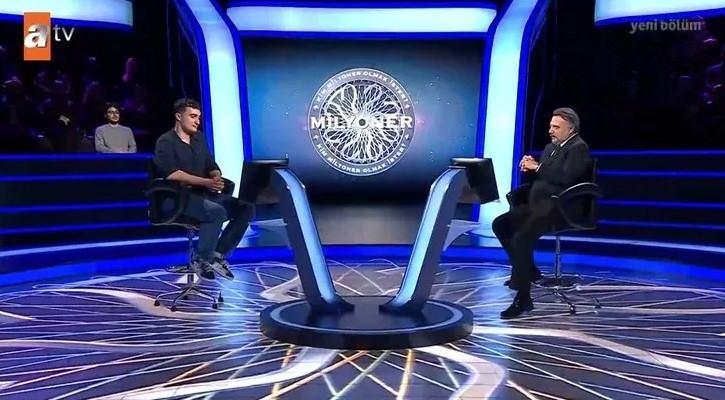 <p><strong>300 bin TL değerindeki 10'ncu soruyu açtırmaya hak kazanan Akcan'ın karşısına "Hint bademi hangisinin diğer adıdır?" sorusu çıktı.</strong></p>
