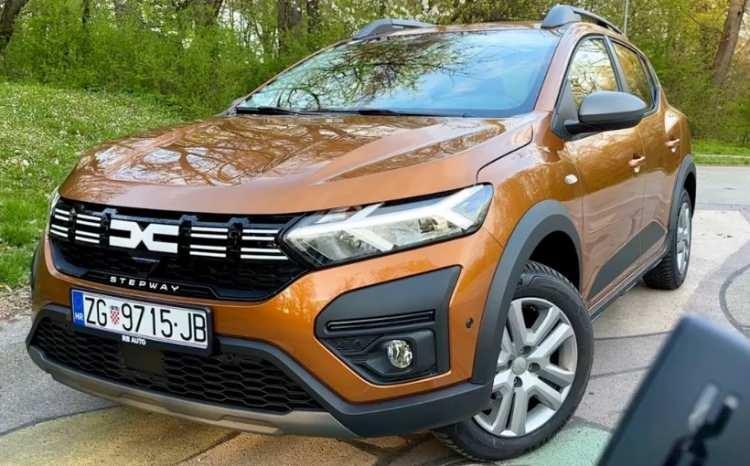 <p>Dacia Sandero Stepway Expression Stepway TCe 90 Auto</p>

<p> </p>

<p><strong>1 milyon 420 bin TL</strong></p>
