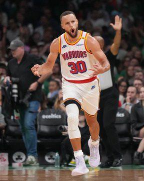 <p>2. Stephen Curry (156 milyon $)</p>
