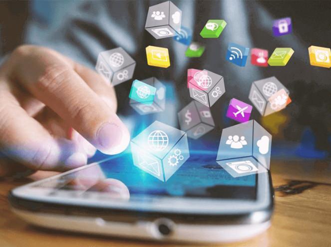 <p><strong>7. BAĞLANTILI META HESAPLARININ KULLANILMASI</strong></p>
<p>Bilgisayar korsanları, WhatsApp, Facebook ve Instagram'ın sahibi olan Meta'nın bağlantılı hesaplarını da kullanarak WhatsApp kodlarını dolandırmak veya kötü amaçlı grup davetleri göndermek gibi yöntemler kullanabiliyor. Bu taktik genellikle kripto para dolandırıcılığı için kullanılır.</p>
<p>Kendinizi bu tehditten korumak için, Meta ekosistemindeki tüm bağlantılı hesaplarınızı (Facebook, Instagram) her zaman güçlü parolalar ve iki faktörlü kimlik doğrulama ile güvence altına alın.</p>