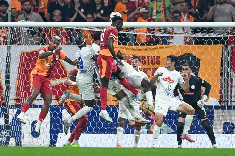 <p><strong>TOPLAM BORÇ: </strong></p>

<p> </p>

<p>24,3 MİLYAR TL </p>

