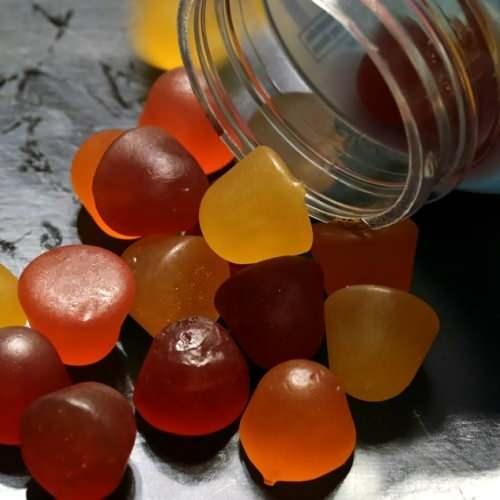 <p>Hastane yetkilileri ve tıp uzmanları, bu tür vakaların aşırı şeker tüketimi ve bağırsak sağlığı arasındaki ilişkiye dikkat çektiğini vurguluyor. </p>
