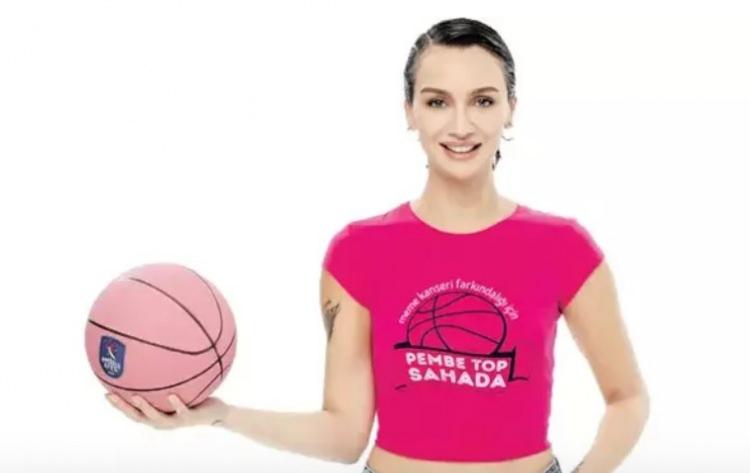 <p><span style="color:#000000"><strong>BİRCE AKALAY </strong></span></p>

<p>Anadolu Sağlık Merkezi Hastanesi ile Anadolu Efes Spor Kulübü’nün ortaklaşa hayata geçirdiği ‘Pembe Top Sahada’ projesinin bu yılki gönüllü destekçisi, oyuncu Birce Akalay da gözaltına alınan isimler arasında yer aldı.</p>
