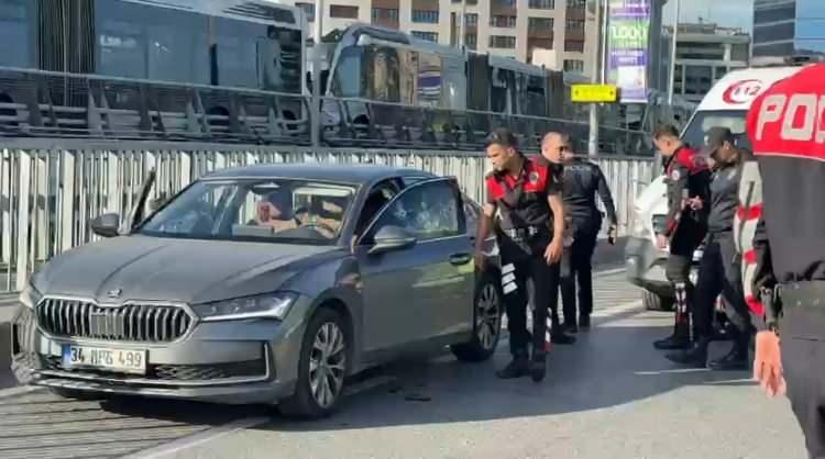<p><span style="color:#B22222"><strong>NE OLMUŞTU?</strong></span><br />
Avukat Serdar Öktem, dün otomobiliyle Şişli Büyükdere Caddesi 15 Temmuz Şehitler Köprüsü istikametinde trafikte beklediği sırada silahlı saldırıya uğramış, ağır yaralanan Öktem, ambulansla kaldırıldığı hastanede hayatını kaybetmiş, polisin olay yerinde yaptığı incelemede, çok sayıda tabanca ve uzun namlulu silaha ait boş kovan bulunmuştu.<br />
 </p>

<p> </p>
