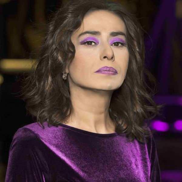 <p>Kendine has yorumuyla milyonların gönlünde taht kuran ünlü şarkıcı Yıldız Tilbe verdiği konserlerde sempatik tavırlarıyla da dikkat çekiyor. </p>