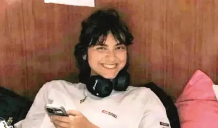 <p>6 Ekim itibarıyla yüzden fazla aktivist sınır dışı edilirken, 42 tutuklu, tutuklanmalarını ve İsrail'in Gazze'deki "topyekun aç bırakma harekatını" protesto etmek için açlık grevine başladı.</p>