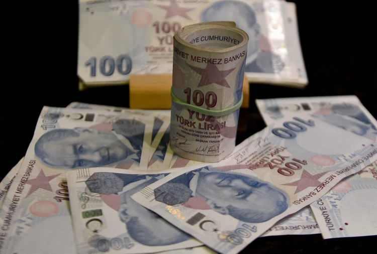 <p><strong>Akbank: </strong>15.000 TL'ye varan net promosyona ek olarak; otomatik fatura talimatı, yakını daveti ve kredi kartı harcamalarıyla toplamda 30.000 TL'ye varan nakit ödül fırsatı sunuyor.</p>
<p> </p>