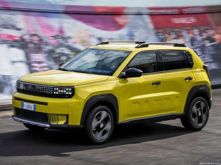 <p>Elektrikli versiyonlar La Prima paketleriyle satışa sunulacak. Hibrit versiyonlarda ise POP, ICON ve La Prima olmak üzere üç farklı donanım seviyesi bulunuyor.</p>