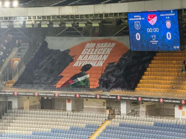 <p>“Bir sabah gelecek kardan aydınlık”</p>
