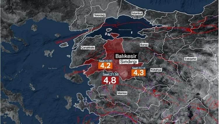 <p><span style="color:rgb(0, 0, 0)">Sözbilir, İzmir özelinde ise Ege Denizi'ndekilerle birlikte 40 fay bulunduğunu, bunların 17'sinin karada yer aldığını dile getirdi.</span></p>